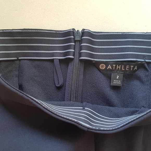 🐿 ATHLETA lulu navy tech Wander Slim pants - 2/XS - Picture 3 of 6